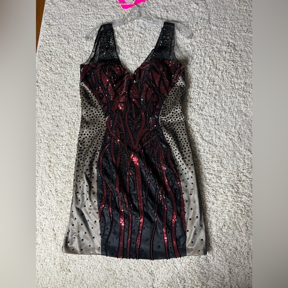 Women’s Size 14 Sequin Short Formal Dress NWOT